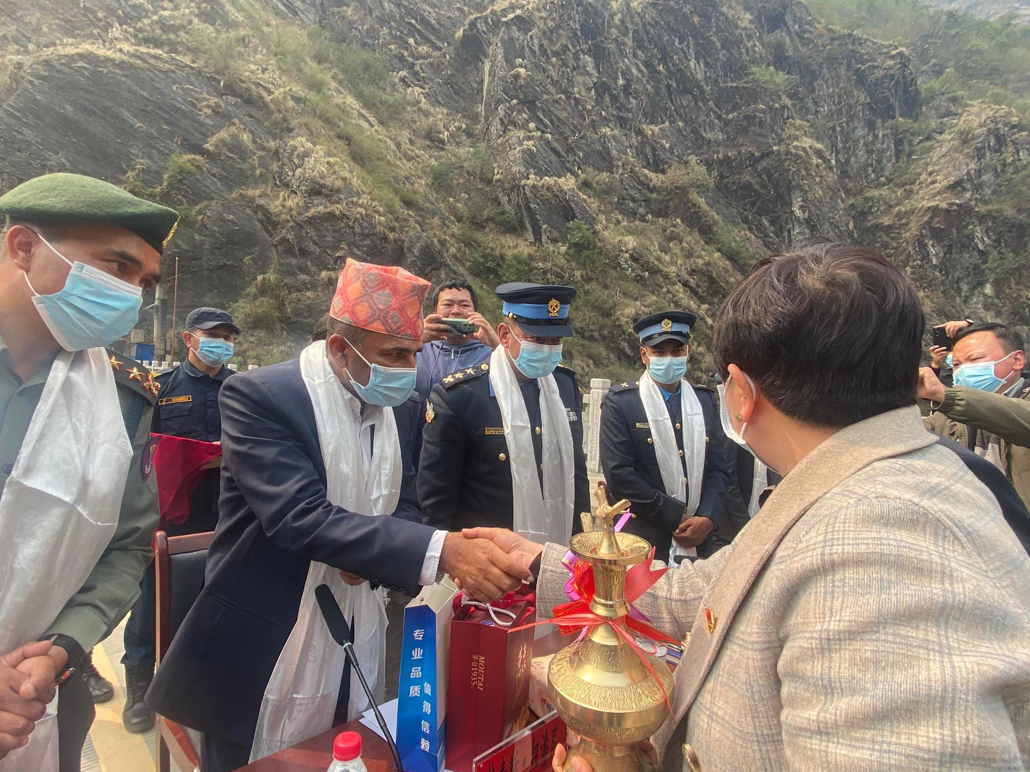 २०८०/०१/०४ गते चीन र नेपालको द्विपक्षीय सीमा सुरक्षा बैठक कोदारीमा सहभागी